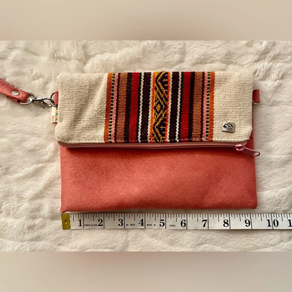 Peruvian Handmade Woman Pouch with a cross body strap Bag Set New without tags.